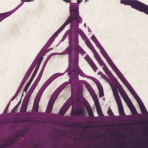 32DD Victoria's Secret Purple Push Up Bra - Picture 4 of 8